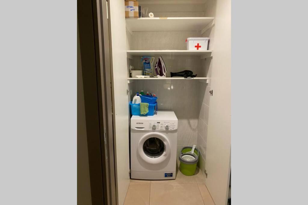 B&B Piano1 Interno5 - Accogliente E Moderno Bilocale Vicino Al Centro Salerno Zewnętrze zdjęcie