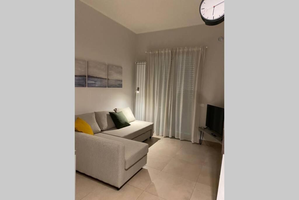 B&B Piano1 Interno5 - Accogliente E Moderno Bilocale Vicino Al Centro Salerno Zewnętrze zdjęcie